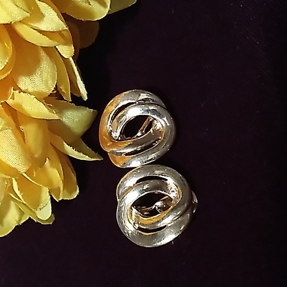 Vintage MONÈT Earrings - Picture 2 of 7